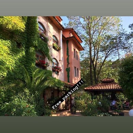 Oleander House And Tennis Club Pantai Sunny Bagian luar foto