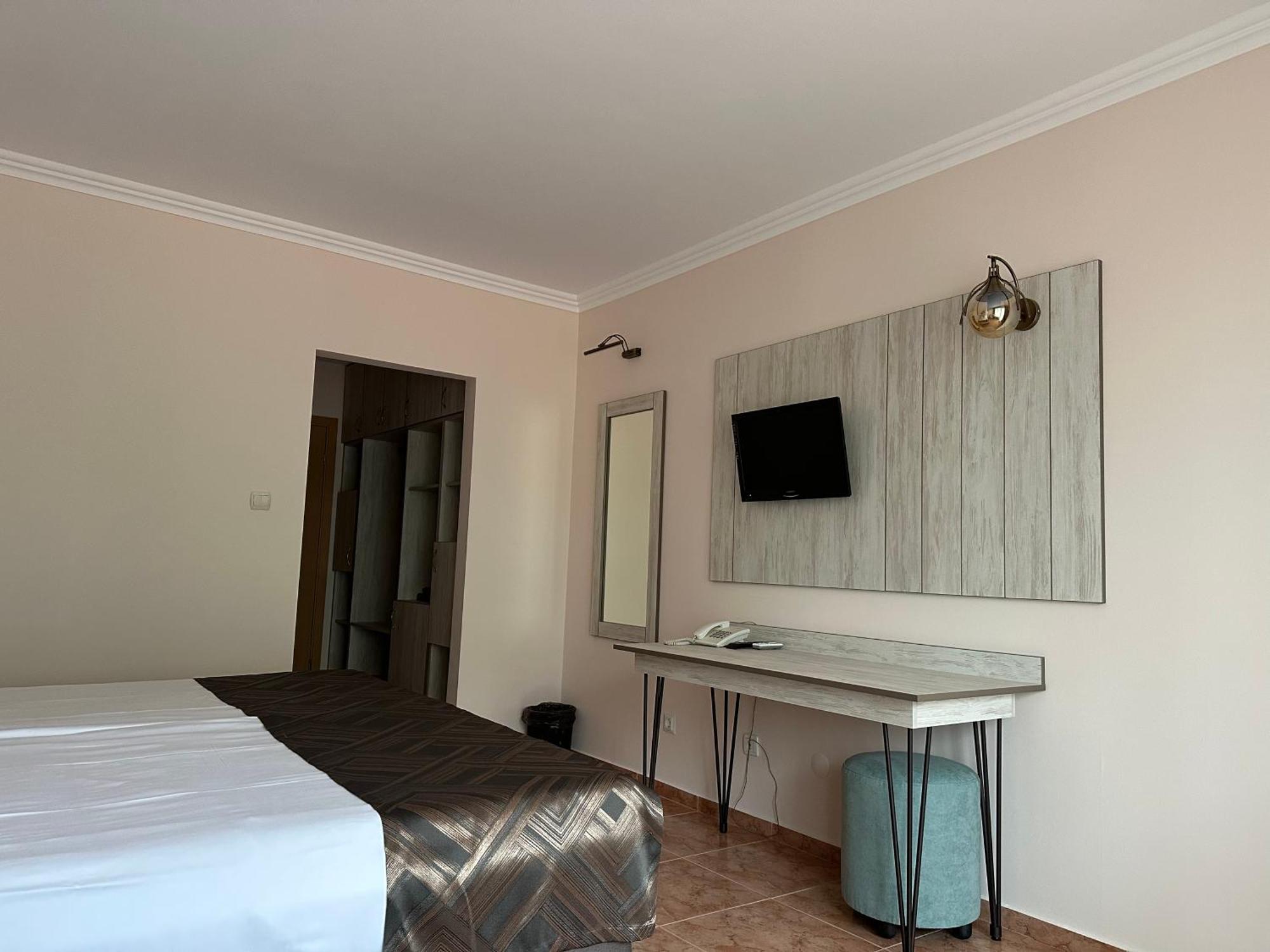 Oleander House And Tennis Club Pantai Sunny Bagian luar foto